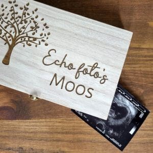 Echofoto doosje | Houten echodoosje met naam en afbeelding