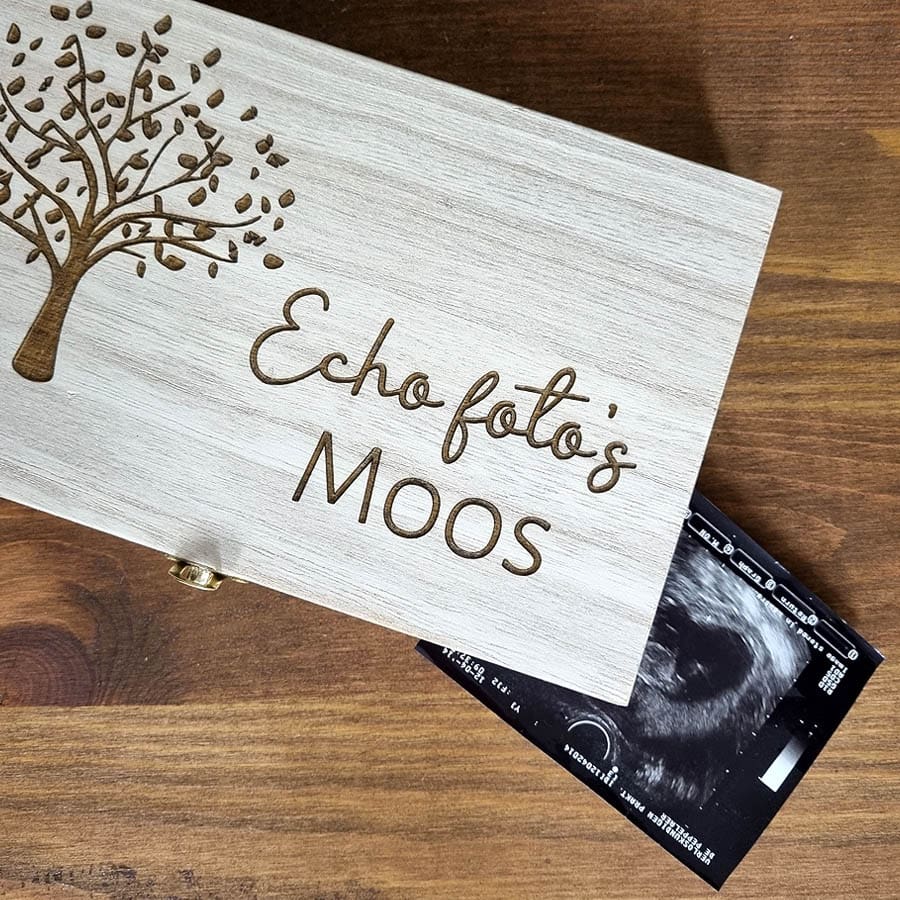 Echofoto doosje | Houten echodoosje met naam en afbeelding