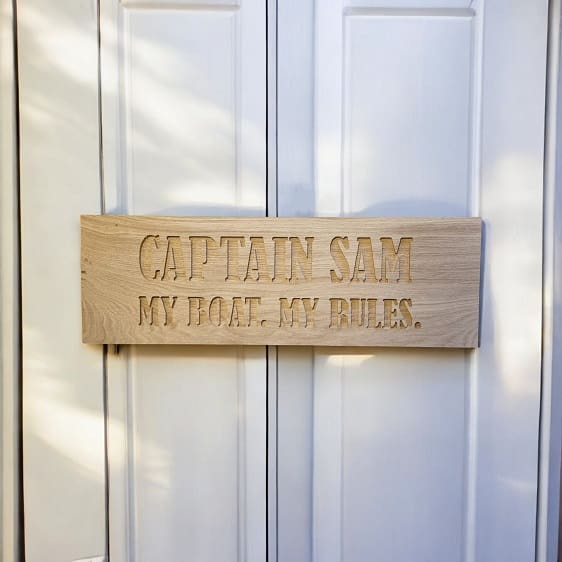 Strak eiken bord gefreesd ongeschilderd